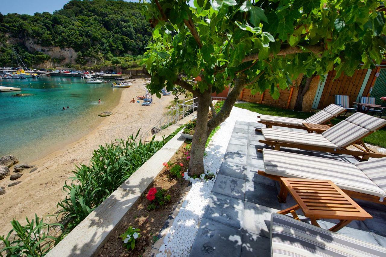 Napoleon On The Beach Paleokastritsa Exterior foto